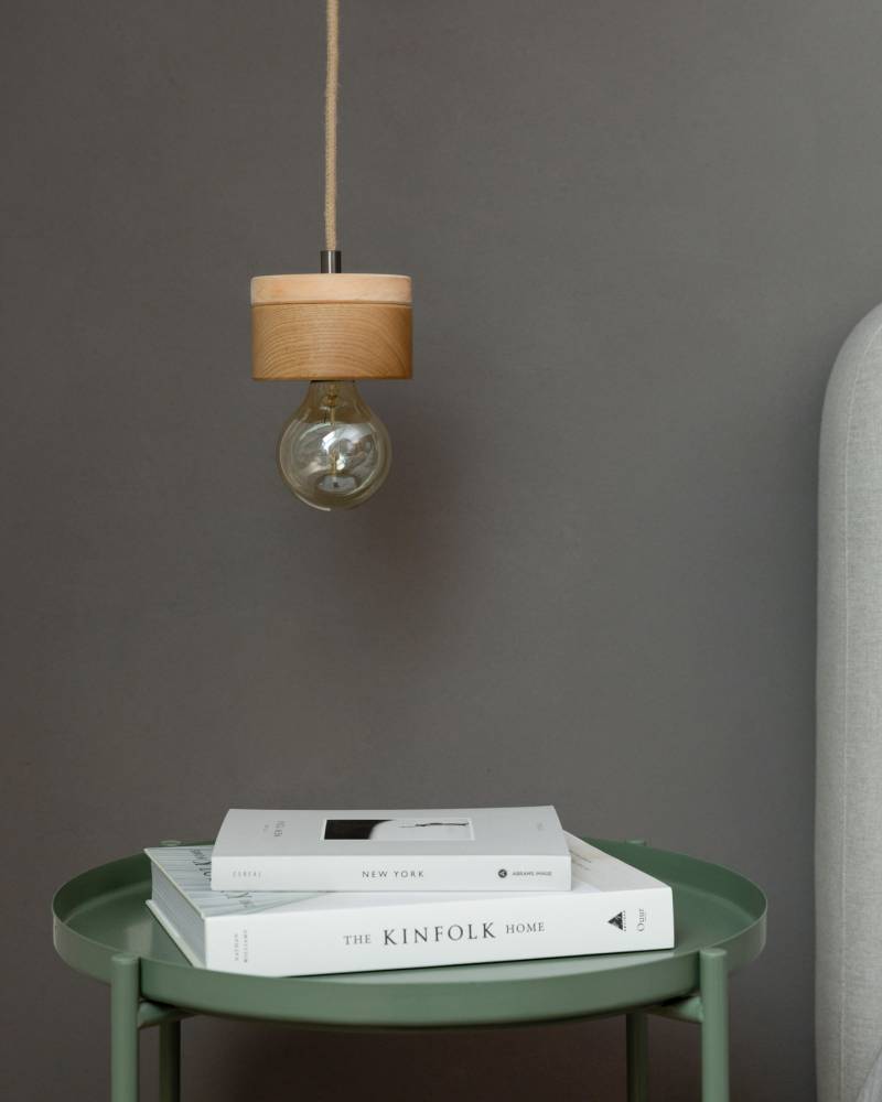 0239 Haengeleuchte Eiche Zirbe Wohnsituation 3