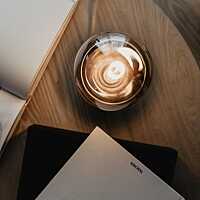 Designlinie 0239 Tischleuchte aus Holz von ALMUT von Wildheim Designlinie 0239 Tischleuchte aus Holz von ALMUT von Wildheim