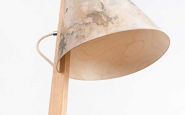 Designlinie 1411 Stehleuchte aus Stein und Eiche von ALMUT von Wildheim Designlinie 1411 Stehleuchte aus Stein und Eiche von ALMUT von Wildheim