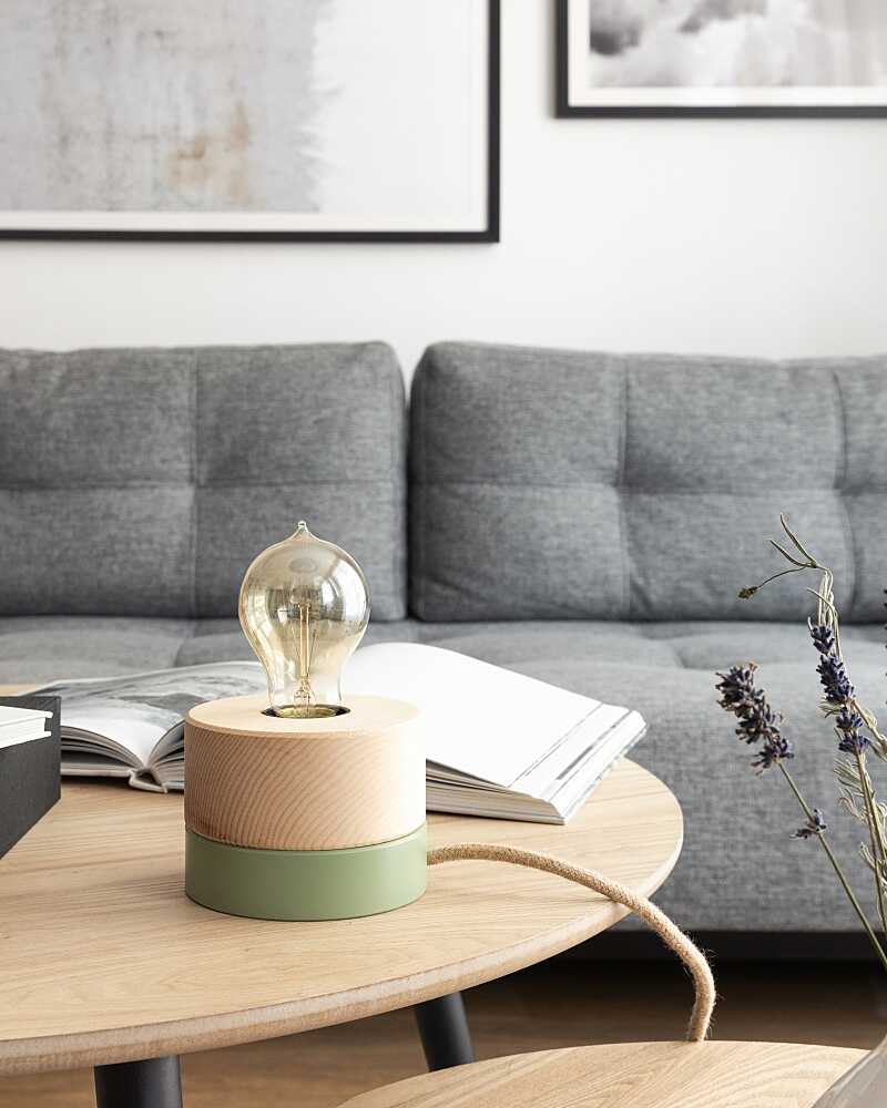 Tischlampe aus Zirbenholz von ALMUT von Wildheim