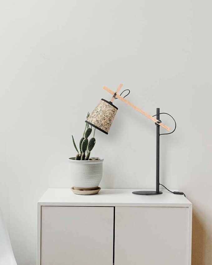 Tischleuchte Leseleuchte 0000 Heu Holz Metall ALMUT von Wildheim