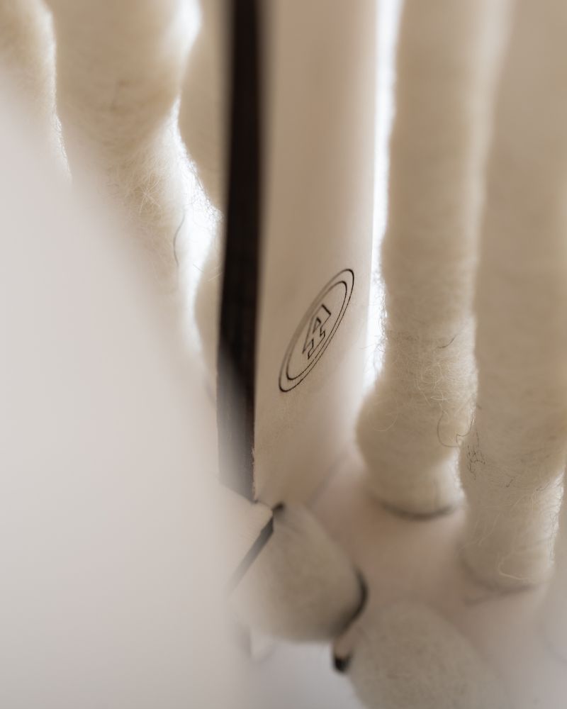 Lampen aus Wolle ALMUT_6020_Designleuchte_Wolle_Logo