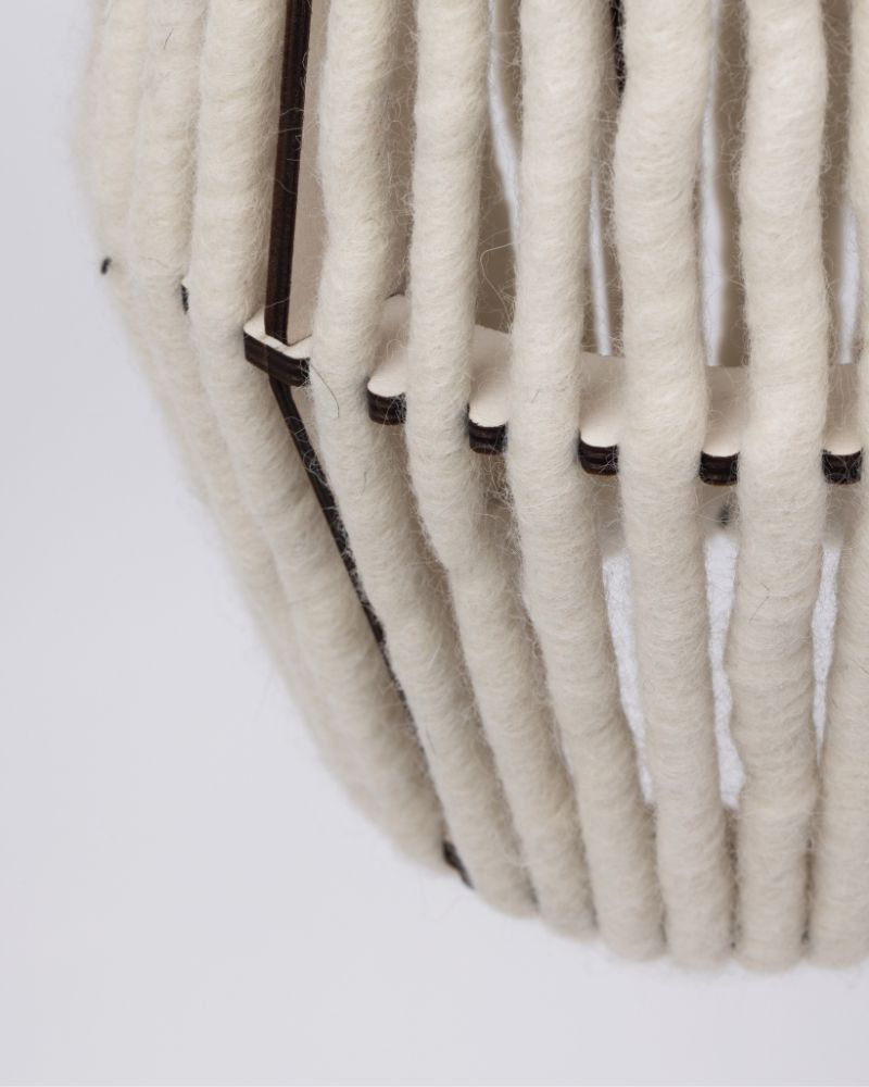 Lampen aus Wolle ALMUT_6020_Haengelampe_Wolle_Konus_detail2